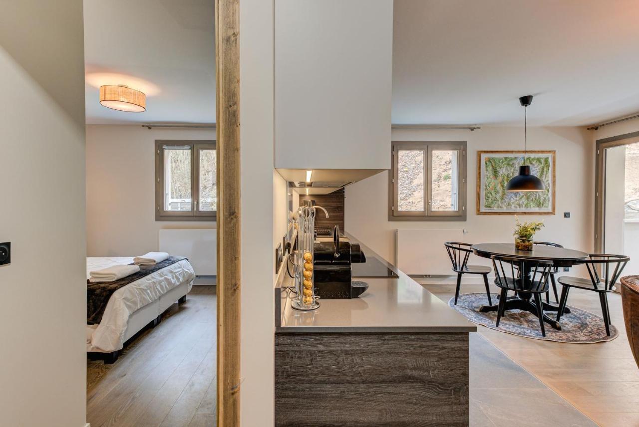 White Pearl A02 - Alpes Travel - Chamonix - Sleeps 4 Apartment Exterior photo